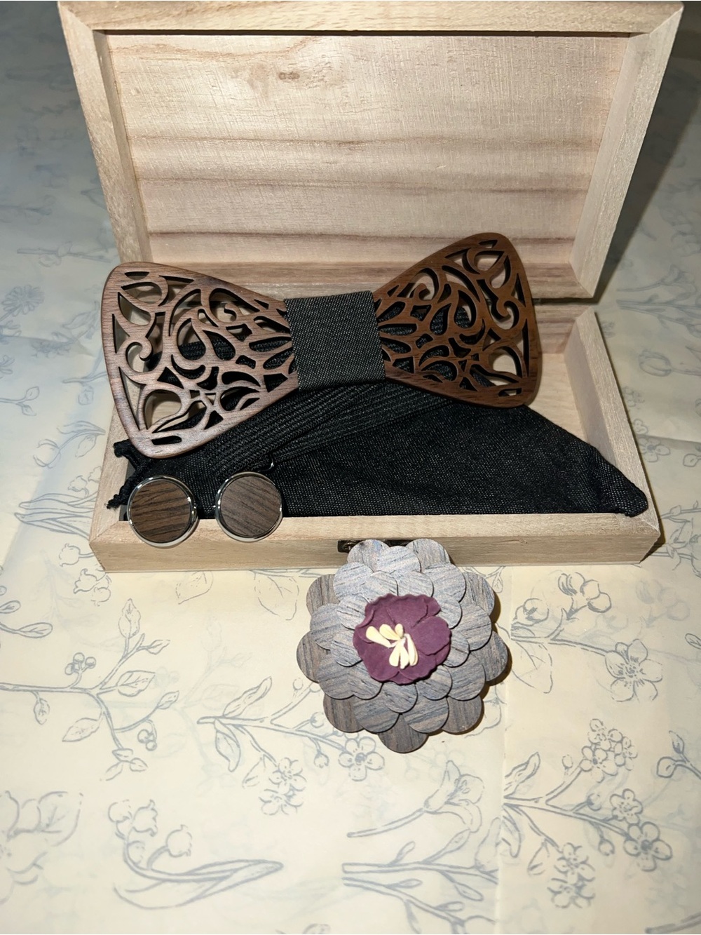 Wooden Filigree Bow Tie with Black Fabric Band and Matching Accessories